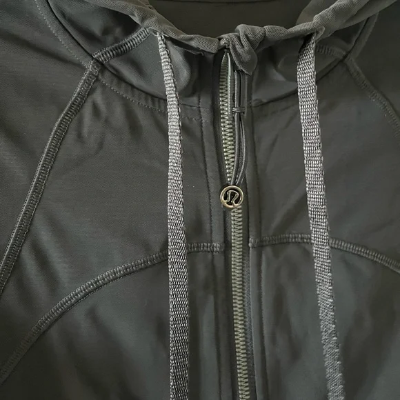 Lululemon Cropped Define Mesh Jacket - Picture 8 of 11